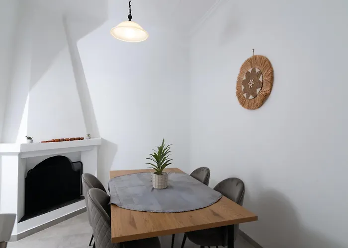 Sunrise Apartment By Athens Airport
