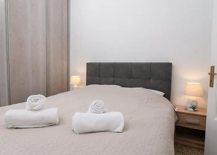Sunrise Apartment By Athens Airport