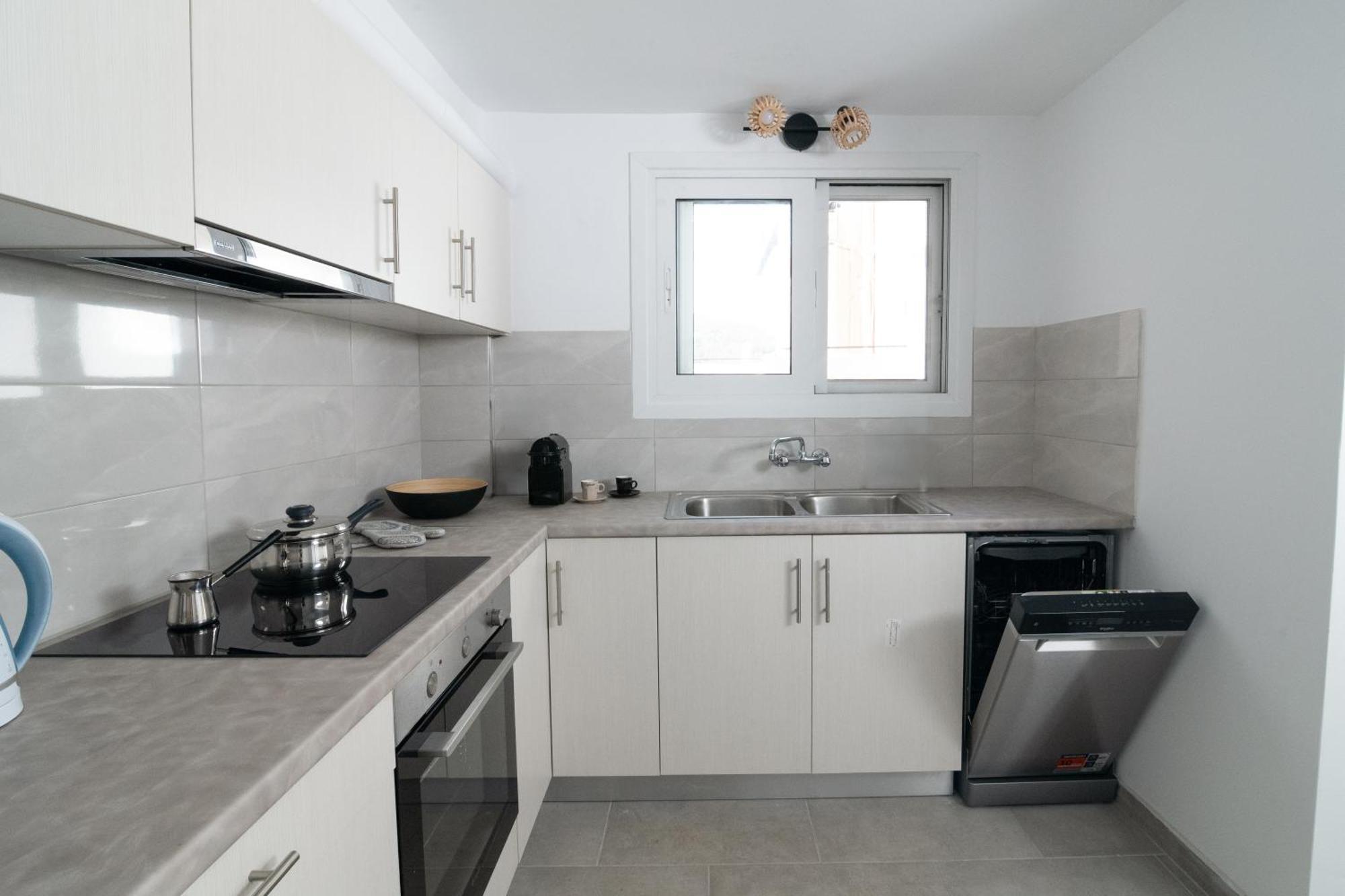 Sunrise By Athens Airport Apartment *